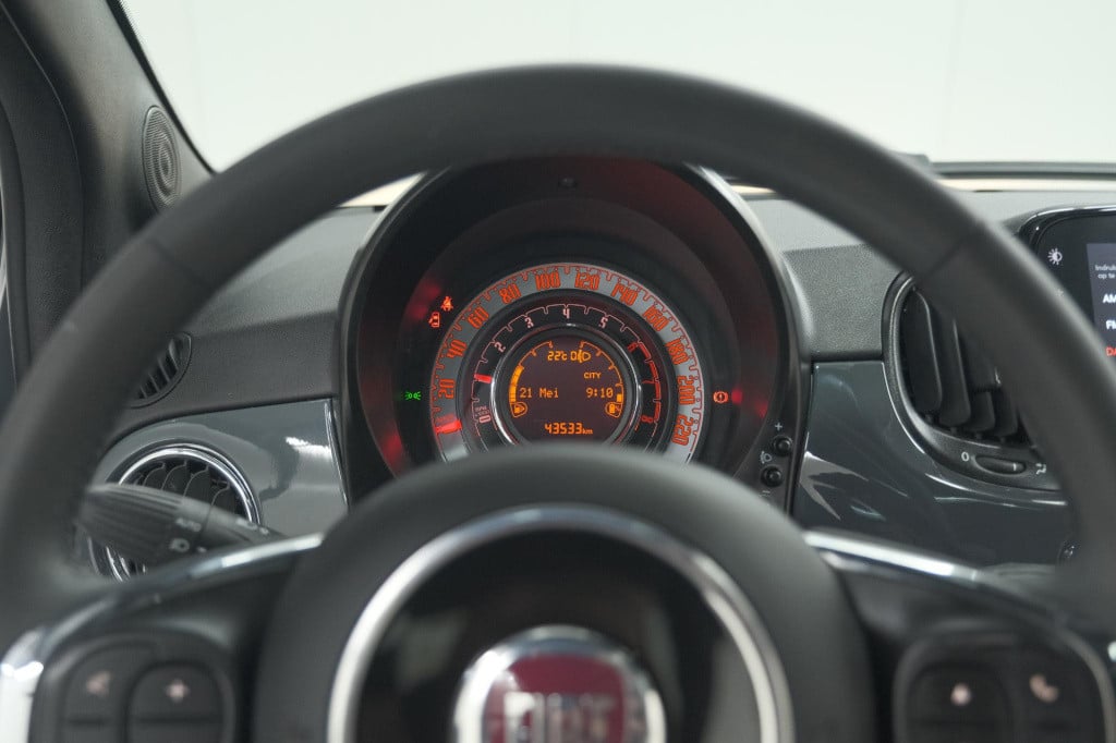 Fiat 500 1.0 hybrid dolcevita | panoramadak | apple carplay | parkeersensor