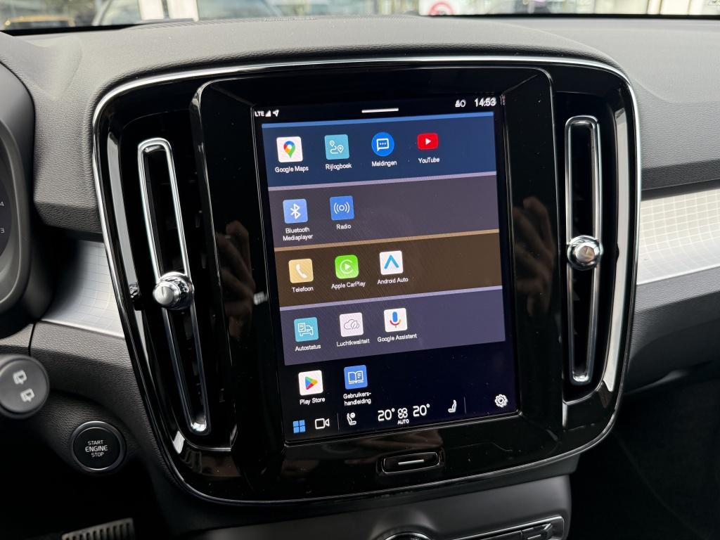 Volvo XC40 b4 197pk plus dark |adap.cruise| trekhaak | camera| elektrische