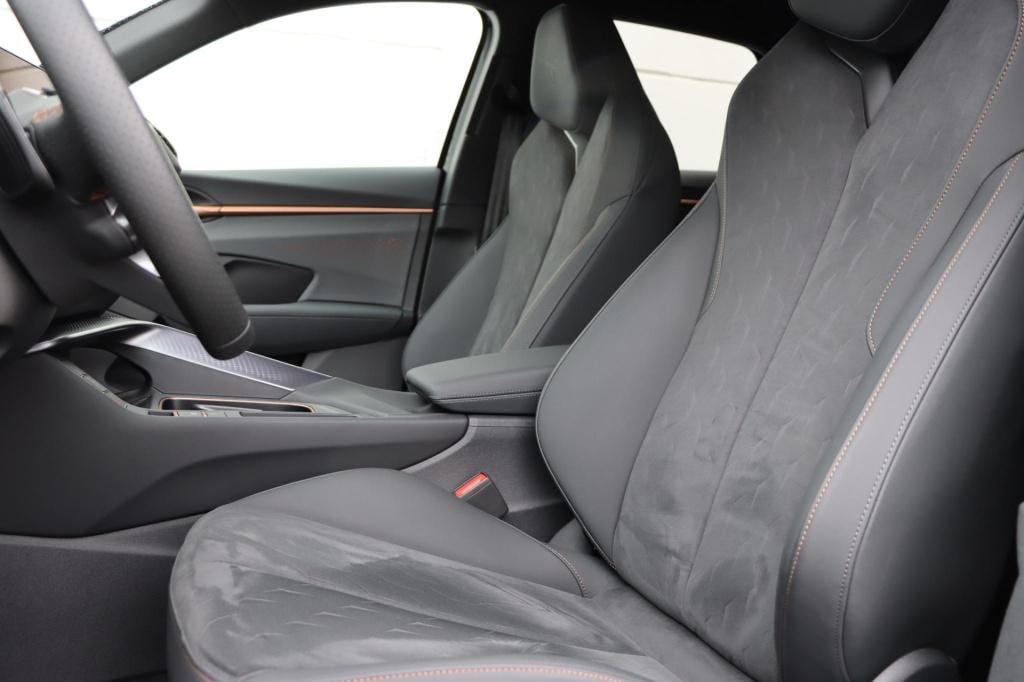 Cupra Terramar 1.5 tsi e-hybrid business 204pk dsg6