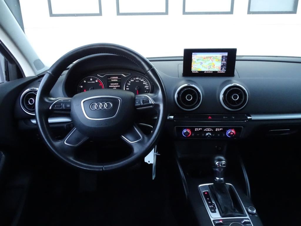 Audi A3 limousine 1.4 tfsi cod attraction pro line plus s-line automaat