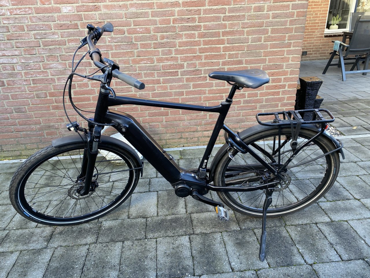 Giant Chill.    Giant Ease E+1 elektrische fiets.  Giant Daily Tour.