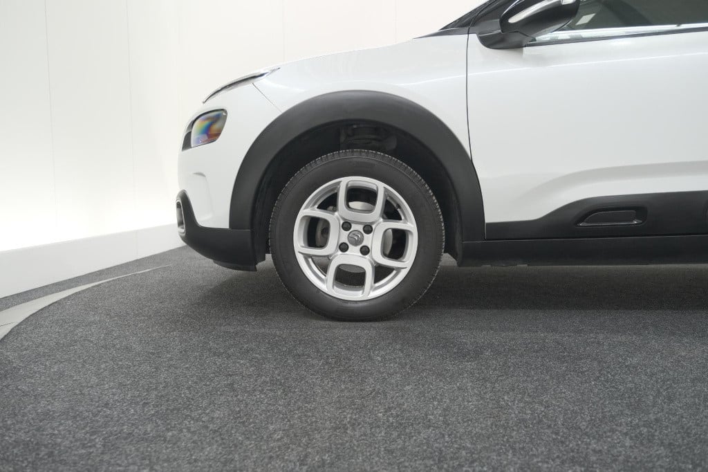 Citroen C4 Cactus puretech 110 business | trekhaak | apple carplay | parkee