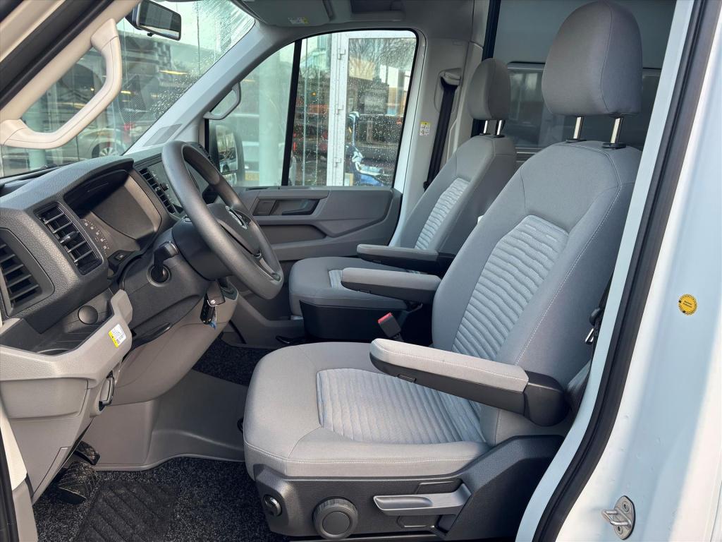 Volkswagen Transporter crafter 2.0tdi 177pk automaat grand california 600 |