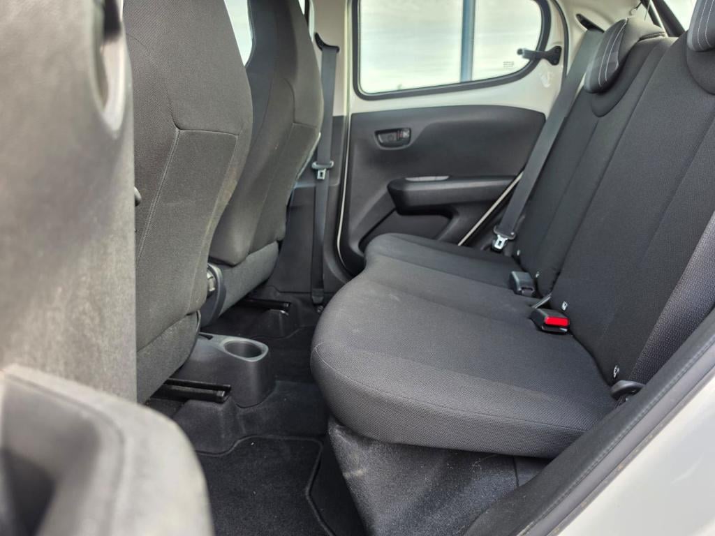 Peugeot 108 1.0 e-vti active | parkeersensoren | airco | bluetooth