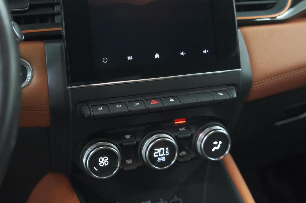 Renault Captur 1.6 e-tech plug-in hybrid 160 edition one | trekhaak | bose 