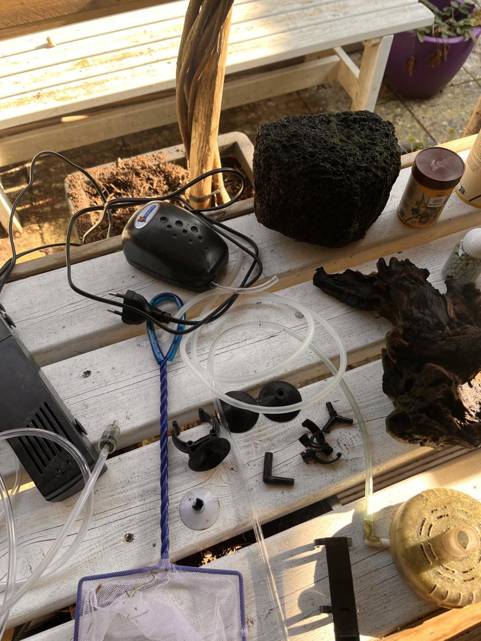 Superfish aquarium inclusief toebehoren