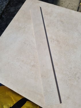 Keramische tegels + plinten 60x60 restpartij 11m2