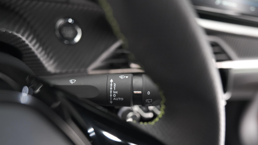 Peugeot 2008 puretech 130 gt | camera | dodehoekdetectie | navigatie | park