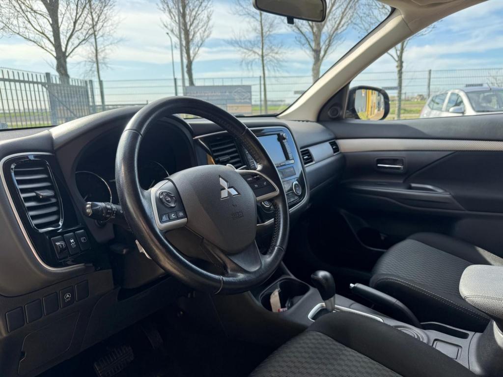 Mitsubishi Outlander 2.0 business edition