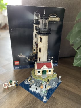 Lego Ideas: Gemotoriseerde vuurtoren 21335