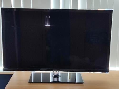 Samsung TV - 40 inch