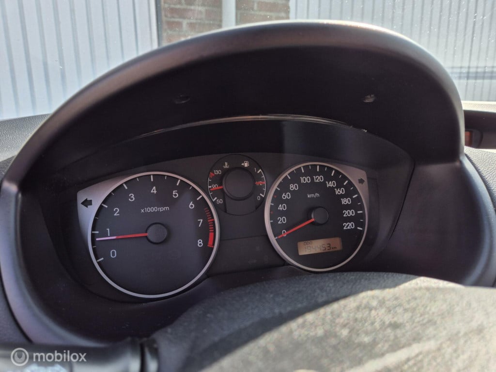 Hyundai I 20 1.2i dynamicversion / 5-deurs / dealeronderhouden/ airco / par