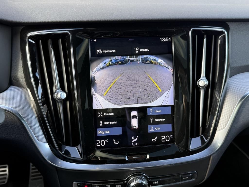 Volvo V60 t6 340pk recharge r-design| panodak| adap.cruise| 360camera| awd