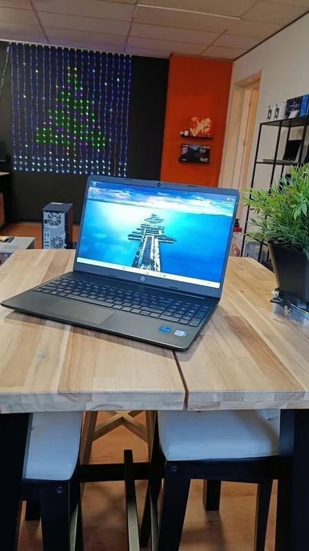 HP 15,6" i5-1135G7 8GB 256GB prima accu Office W11