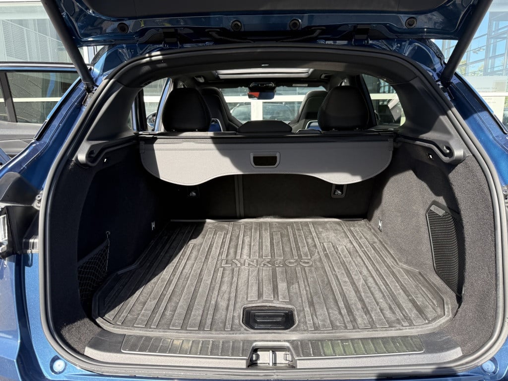 Lynk & Co 01 262pk plug-in hybride| panodak| trekhaak| adap.cruise| 360came