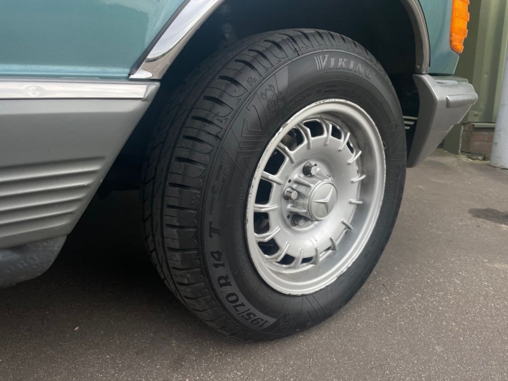Mercedes-Benz S-klasse w126 petroleum groen