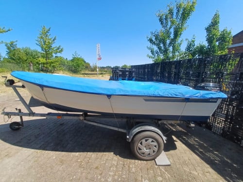 RYDS boot met Mercury buitenboordmotor + trailer – vaarklaar!