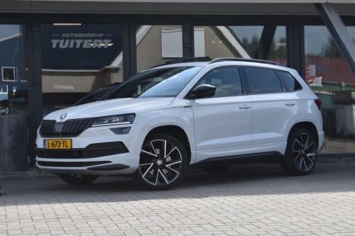 Skoda Karoq 1.5 tsi act sportline | panoramadak | canton | dealer onderhoud