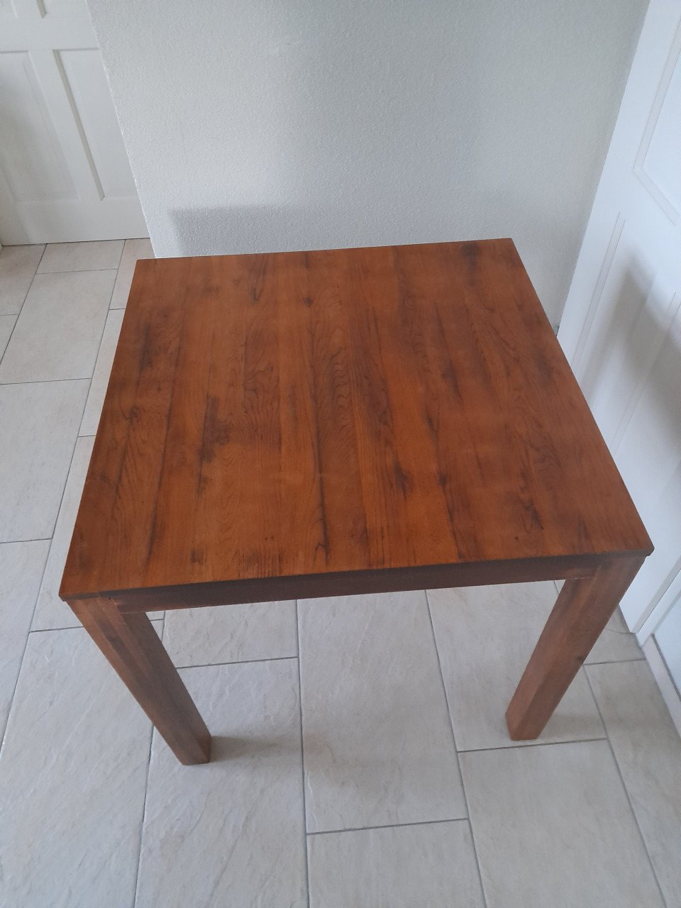 Massief houten tafel 80 x 80 x 76,5H (in goede  staat )  Eiken hout