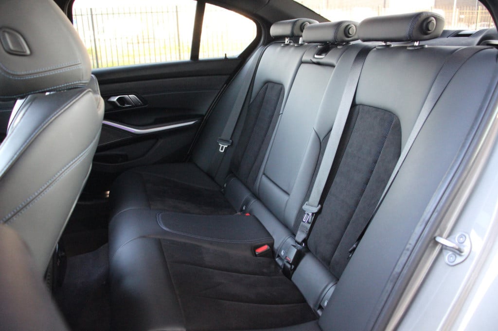 BMW 3-serie 330e high executive m-sport | schuifdak | laser | h&k | el. sto