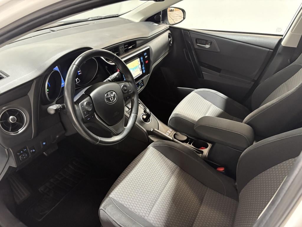 Toyota Auris 1.8 hybrid dynamic | navi | clima |