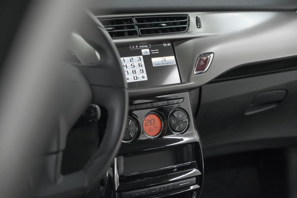 Citroen C3 puretech 82 selection | trekhaak | apple carplay | parkeersensor