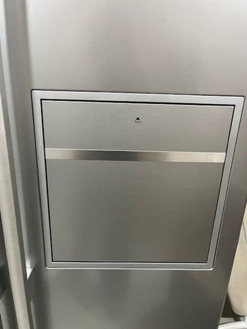 LG Amerikaanse Koelkast met Water- en IJsdispenser en Mini Bar