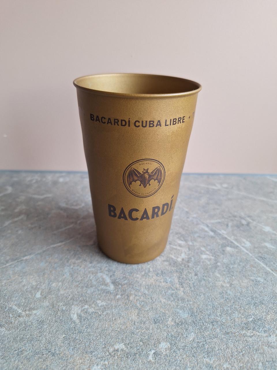 BACARDI BEKER EN  3 L.FLES
