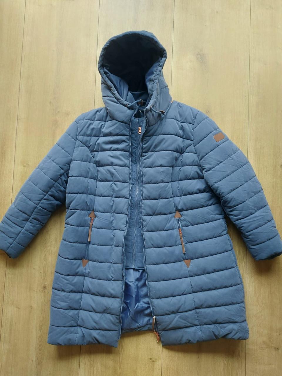 Splinternieuwe lange gewatteerde jas, 2-in-1 look indigo (maat 52)