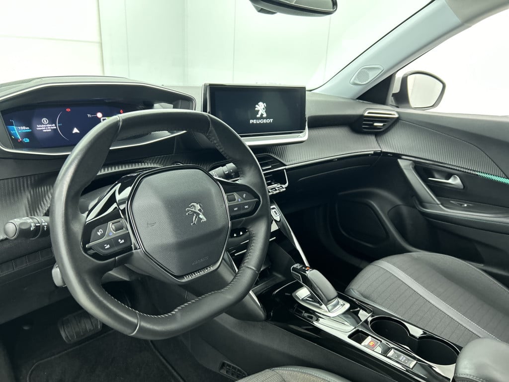 Peugeot E-2008 ev blue lease allure 50 kwh | rijklaar |