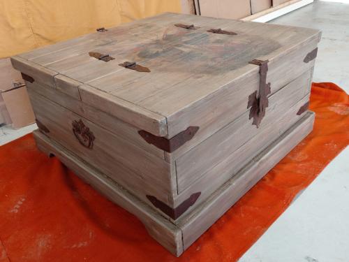 Houten Kist met Decoratie