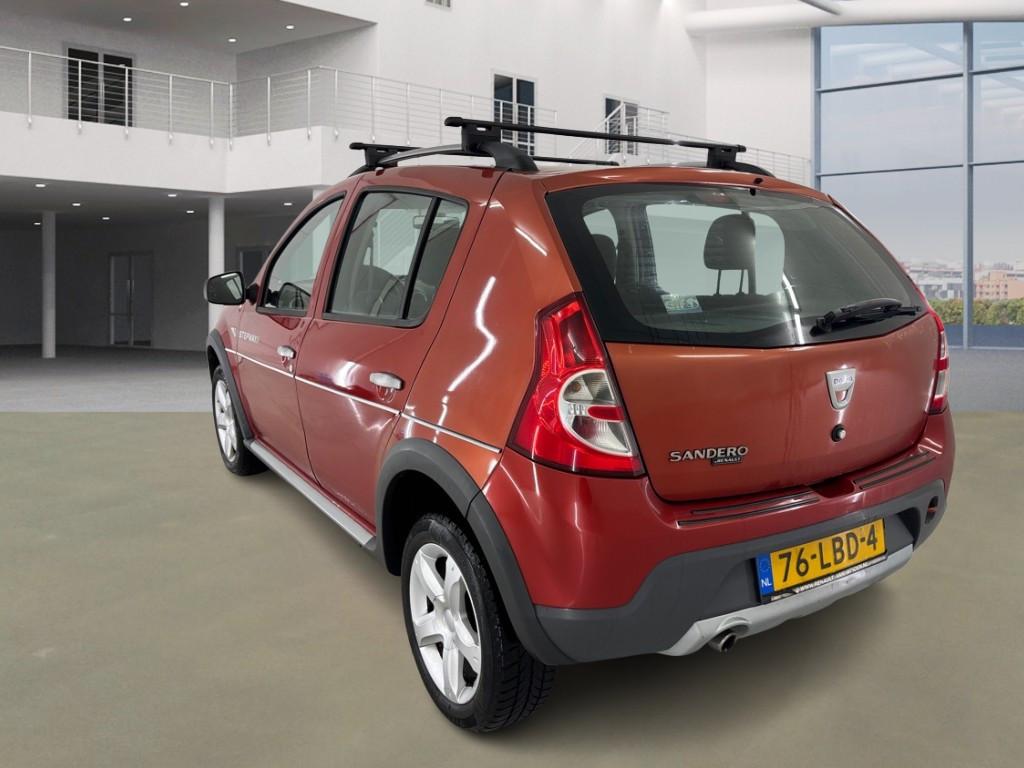 Dacia Sandero Stepway 1.6-Hoogzitter-Airco-trekhk-stuurbekr-nw.apk-2800,=