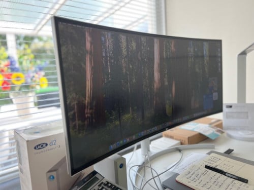 Curved ultrawide monitor 34 inch LG 34UB88-B zilverkleurig