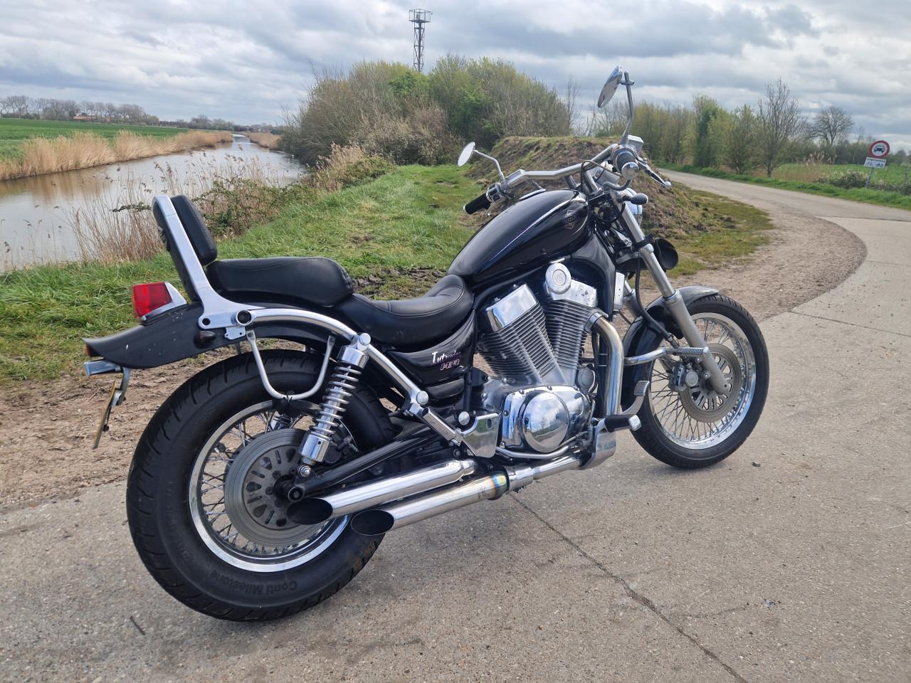 Dikke Suzuki intruder vs 1400