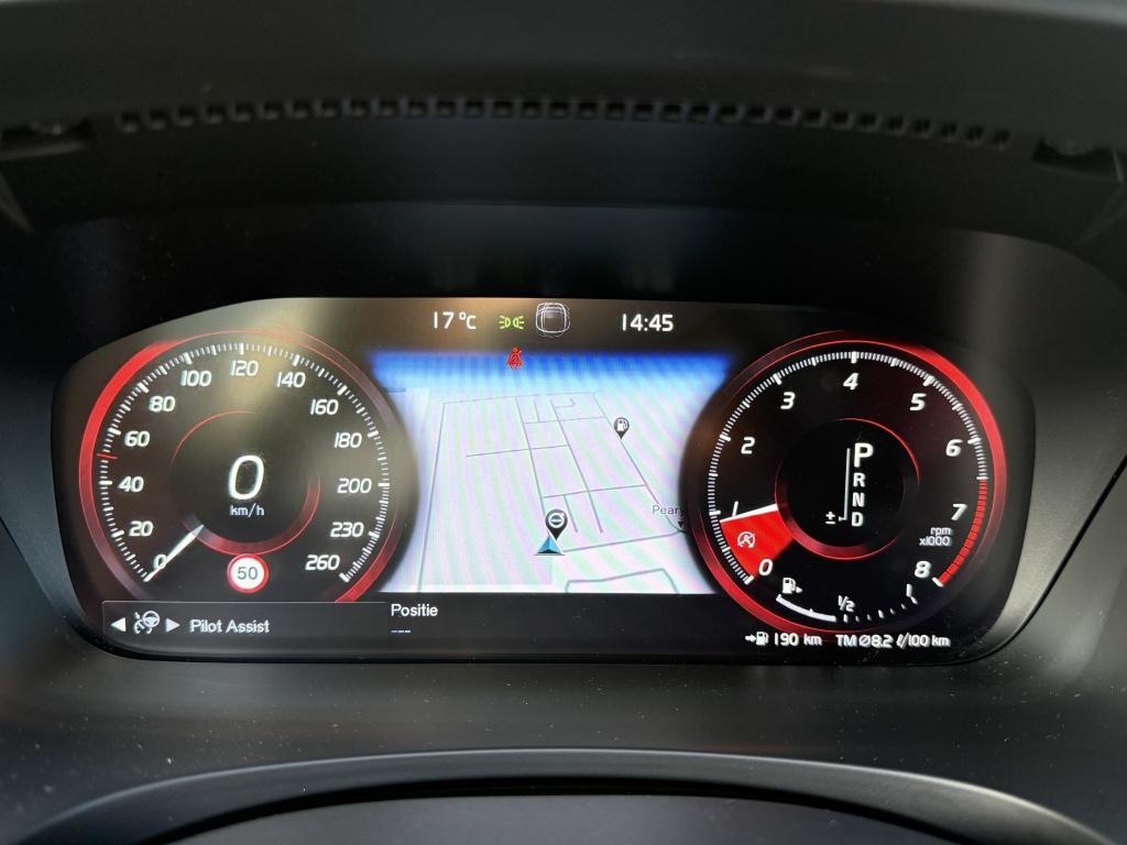 Volvo V90 t4 190pk momentum |adap.cruise| leder | trekhaak | stoel/stuurve