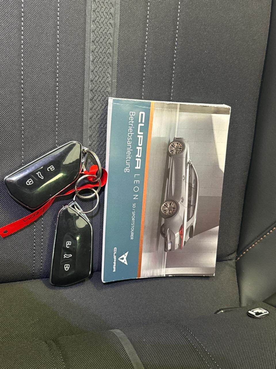 Cupra Leon Sportstourer 1.4 e-hybrid vz adrenaline