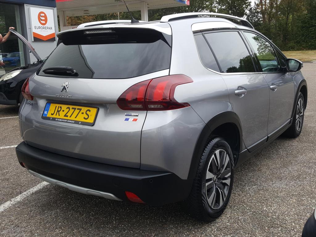 Peugeot 2008 allure1.2 puretech 110pk navigatie | cruise & climate control 