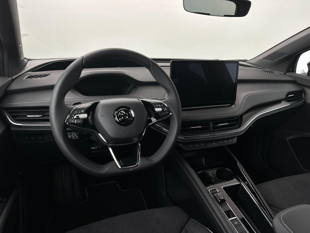 Skoda Enyaq Iv 60 sportline sportline elektromotor 132 kw / 179 pk suv elek