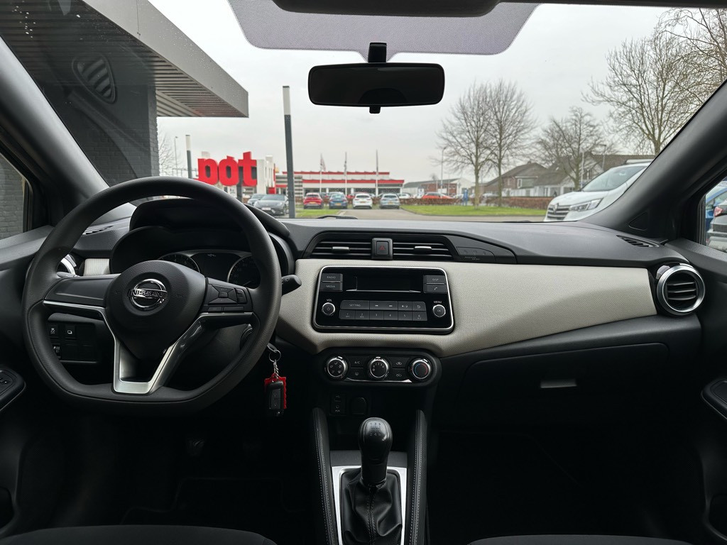Nissan Micra 1.0l visia // black edition //23.000km! //