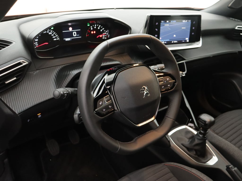 Peugeot 2008 100 pk active pack | rijklaar navigatie