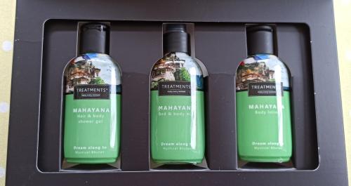 TREATMENTS box, 3 prod. €10 - Shinshiro / Mahayana / Uyuni