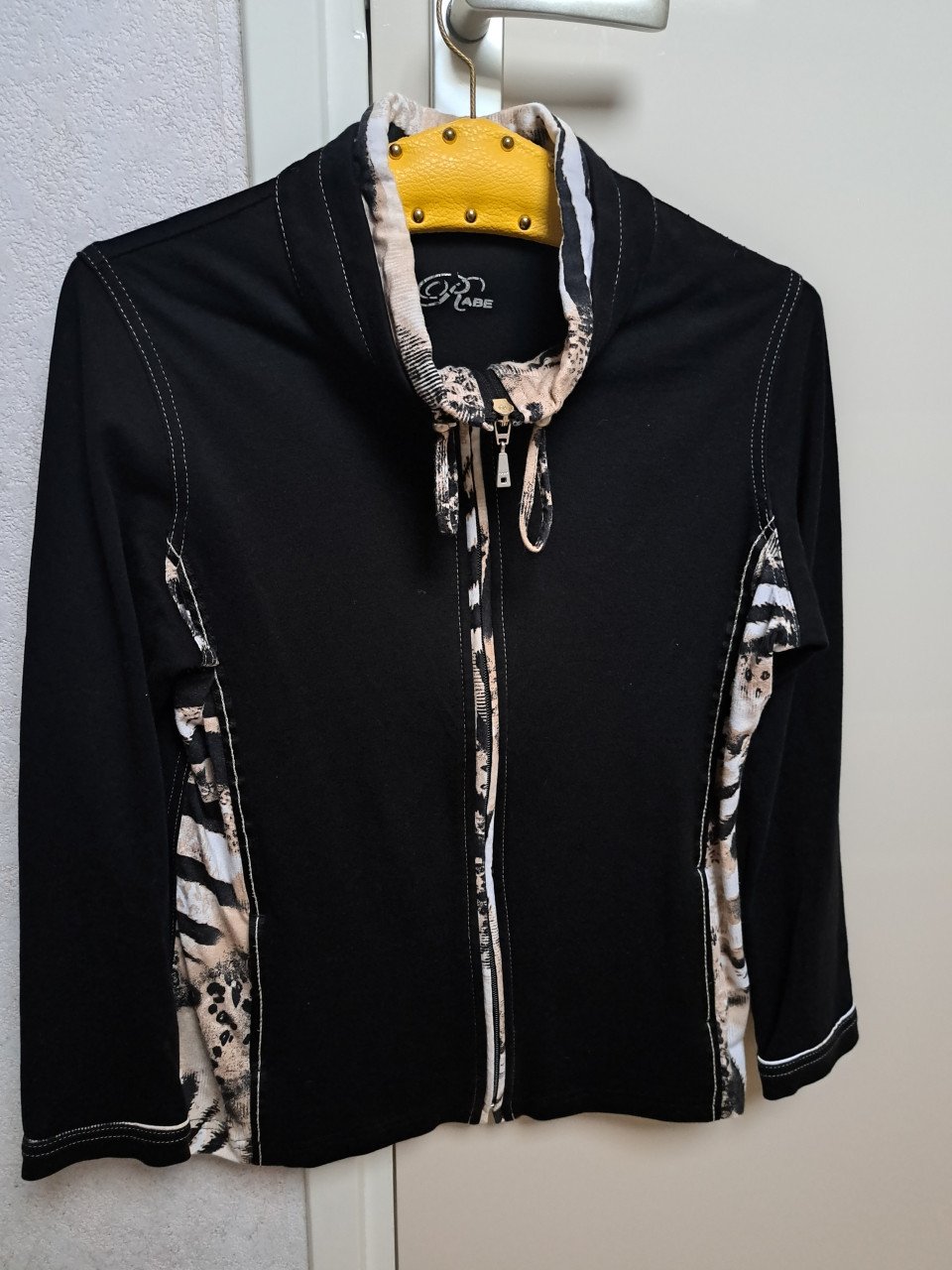 Z.g.a.n zwart vest met tijgerprint  : Rabe