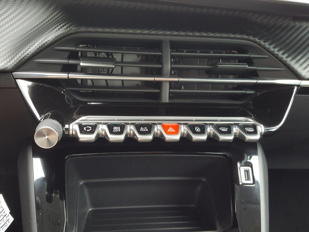 Peugeot 208 1.2 puretech 100pk active airco | cruise control navigatie via 