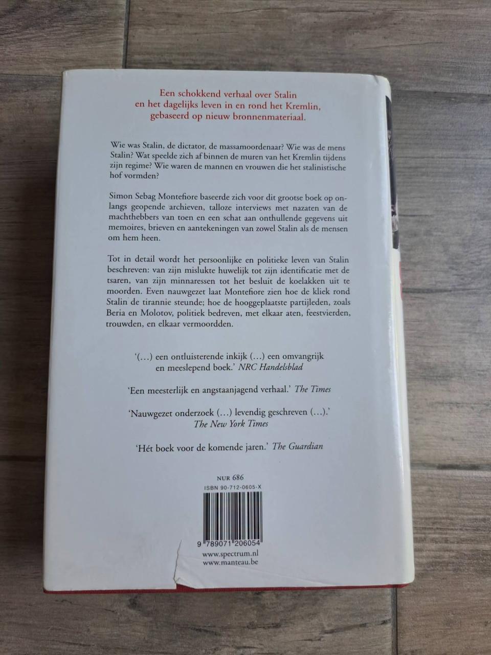 Stalin Het hof van de rode tsaar van Simon Sebag Montefiore