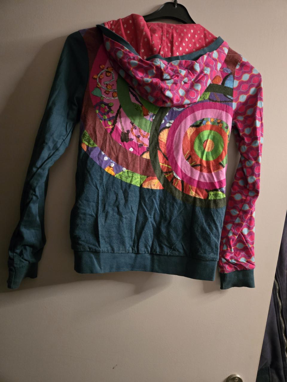 Desigual omkeerbare hoodie met lange mouwen. maat 150/76  11-12 jaar