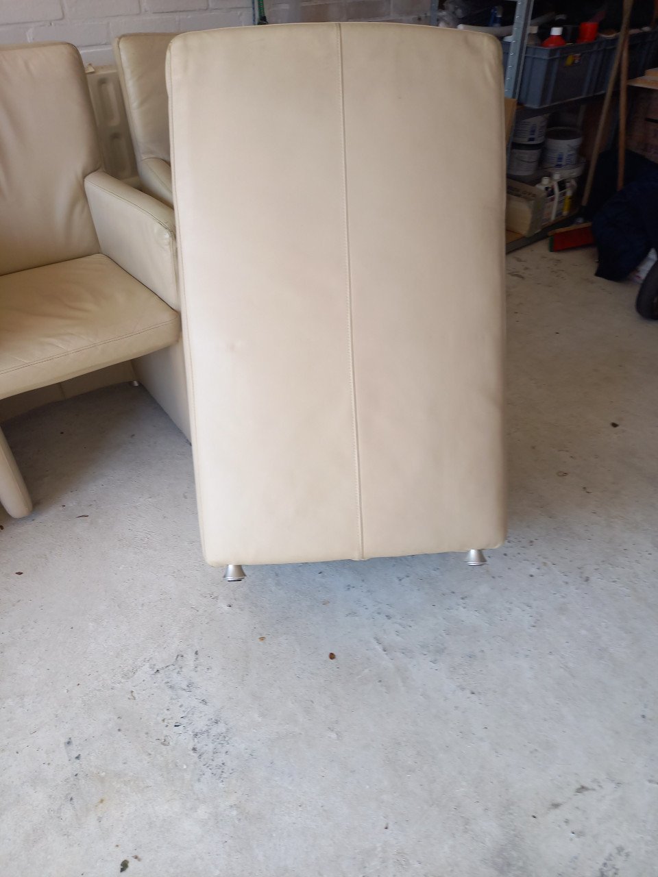 Te Koop 2,4,of 6 stoelen (Goosens)  Italiaans leer