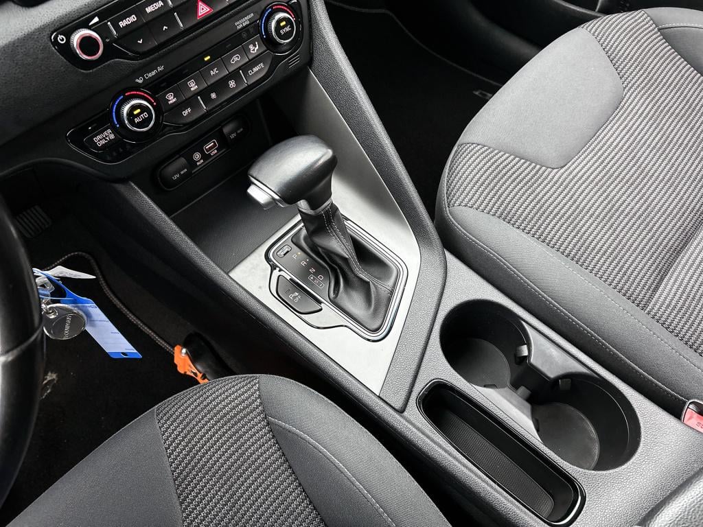 Kia Niro 1.6 gdi hybrid first edition