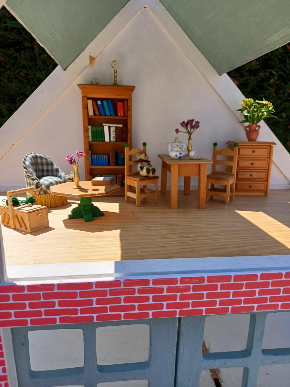 2 x Poppenhuis  met of zonder inrichting