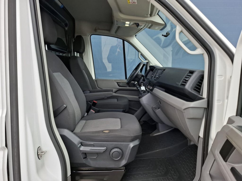 Volkswagen Crafter 35 2.0 tdi l3h3 highline airco / cruise controle / navi 