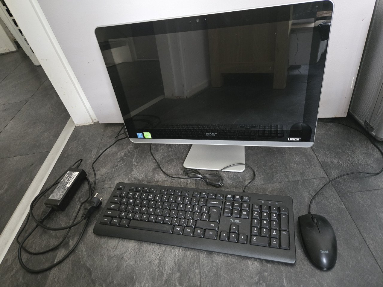 Desktop All-in-one Acer Aspire ZC-700 Incl. Trust toetsenbord en muis